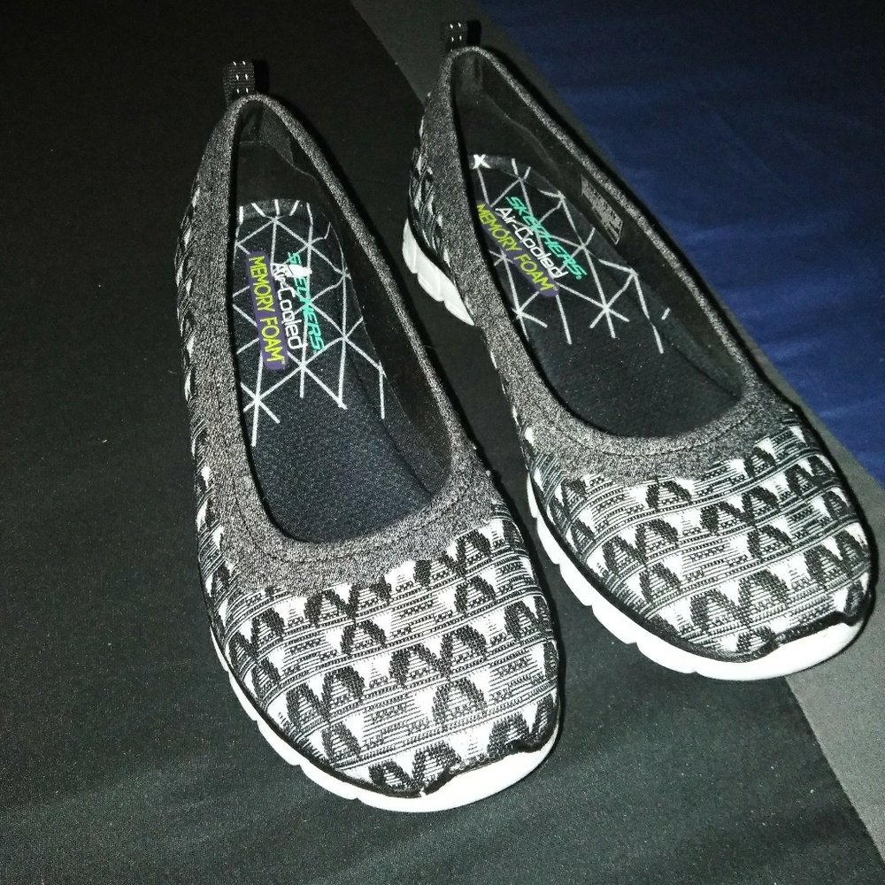 Slip on Sketchers...Never worn.